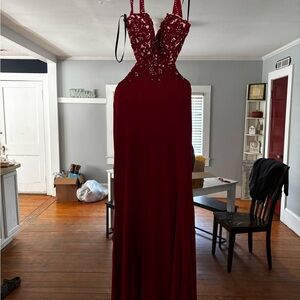 Elegant Red Lace Evening Gown